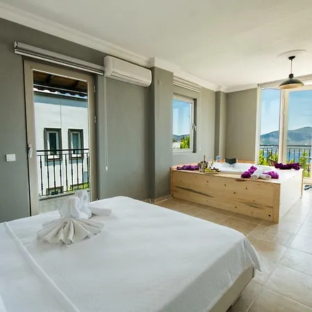 Sunshine Villa *